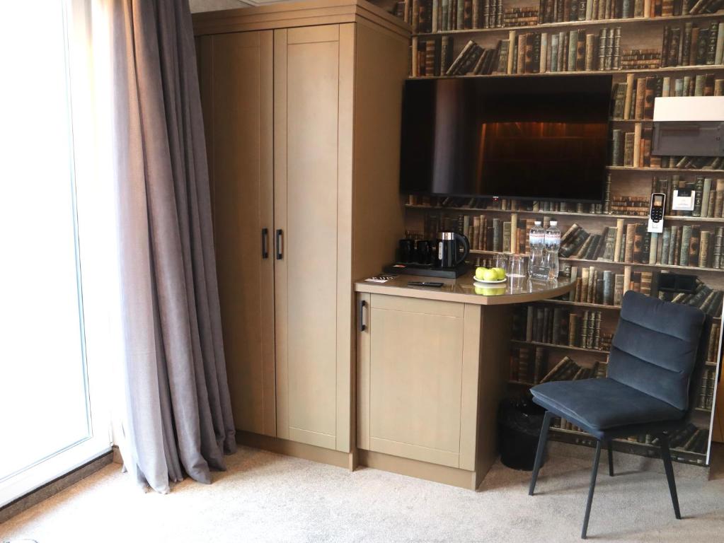 Kuchyň nebo kuchyňský kout v ubytování Kuprin Hotel