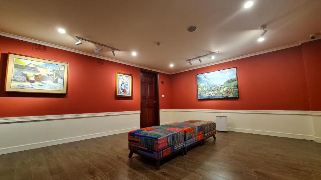 Cat Cat Galerie d’Art - 18