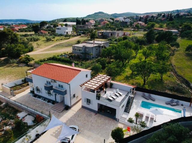 Príroda v okolí vily