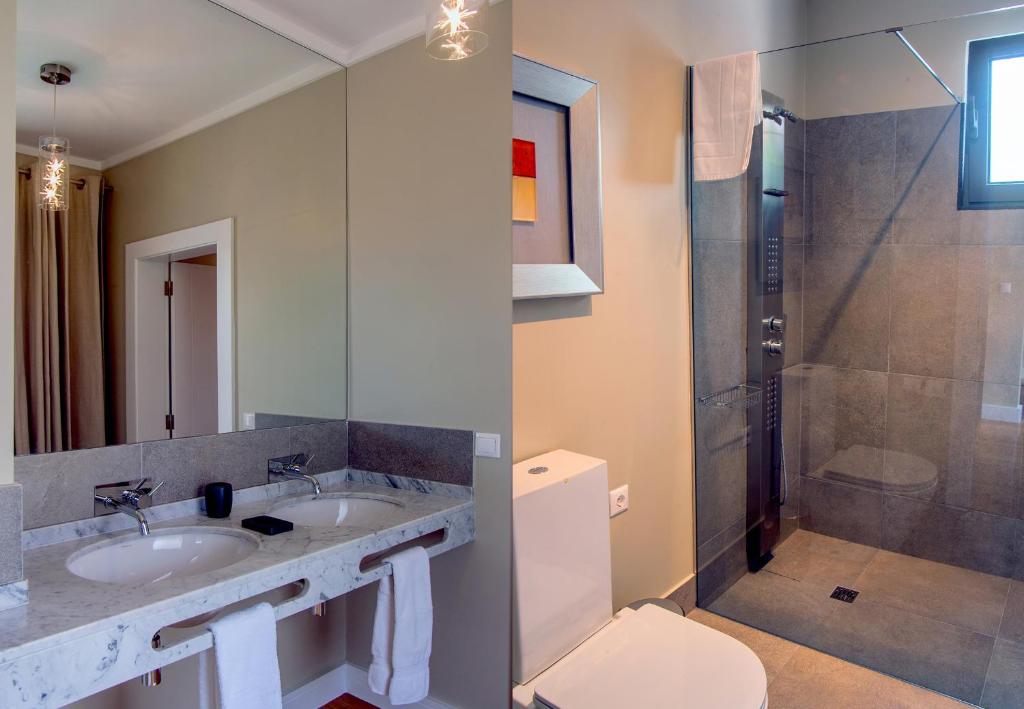 Number 15 Ocean & City View Villas - 17