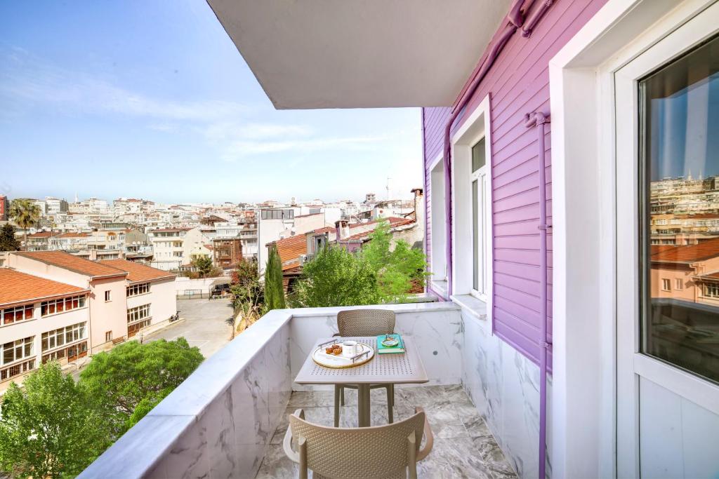 SEVEN ROSES APART HOTEL - Apartamento Com Vista Mar