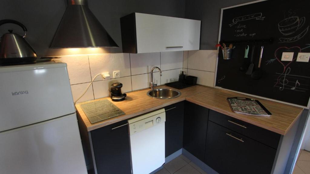 Kuchnia lub aneks kuchenny w obiekcie Apartment Vdovjak