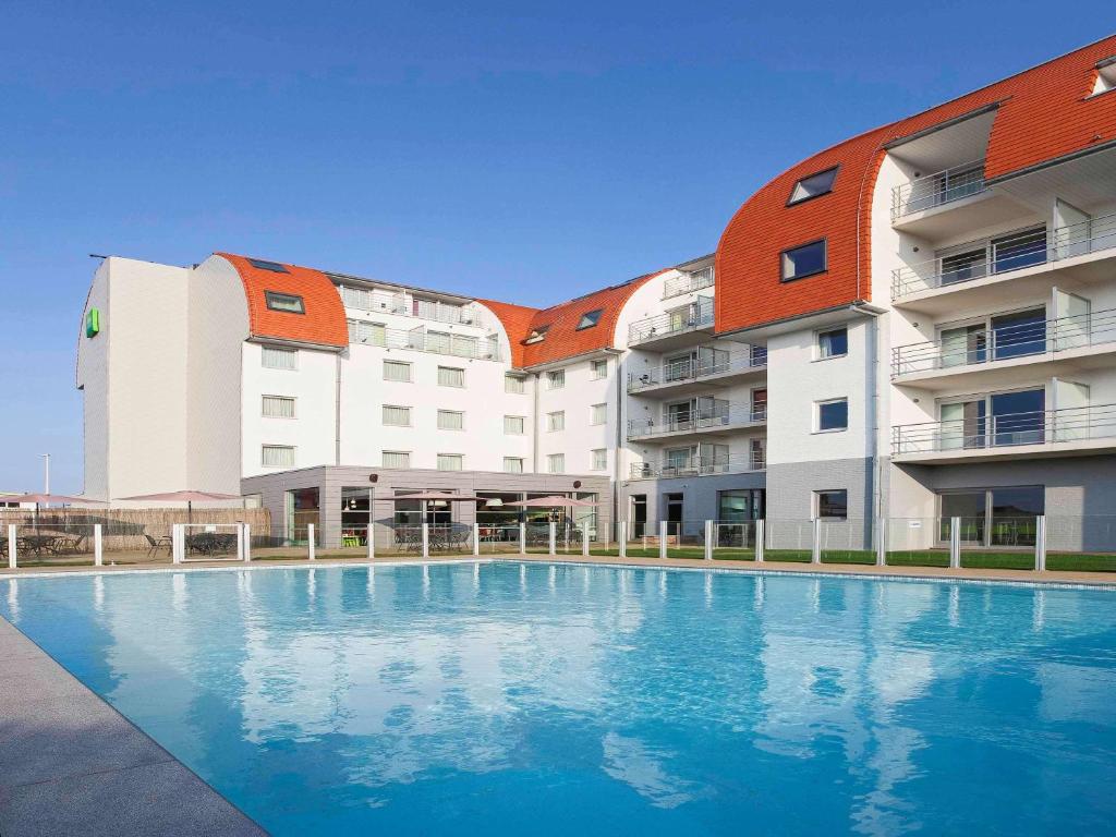 Bazén v ubytování ibis Styles Zeebrugge nebo v jeho okolí
