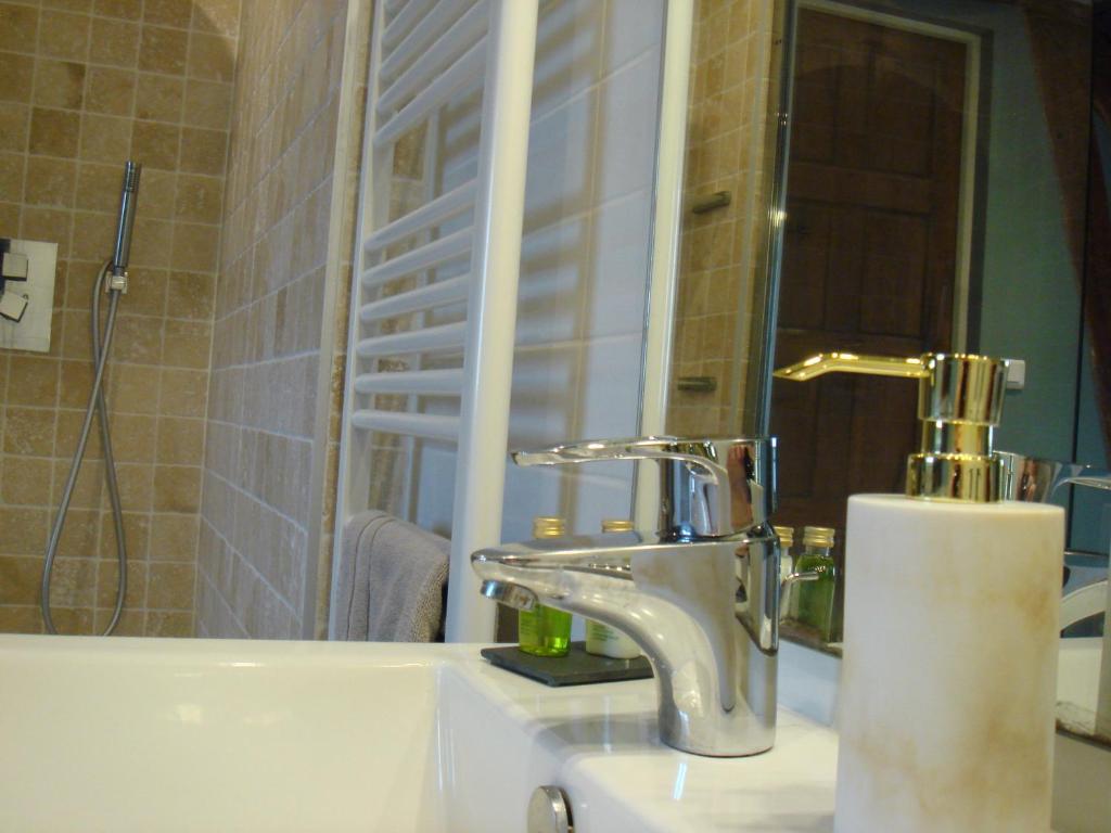 Moulin de Giboudet Chambres d'hôtes - Chambre Double Avec Salle De Bain Privée