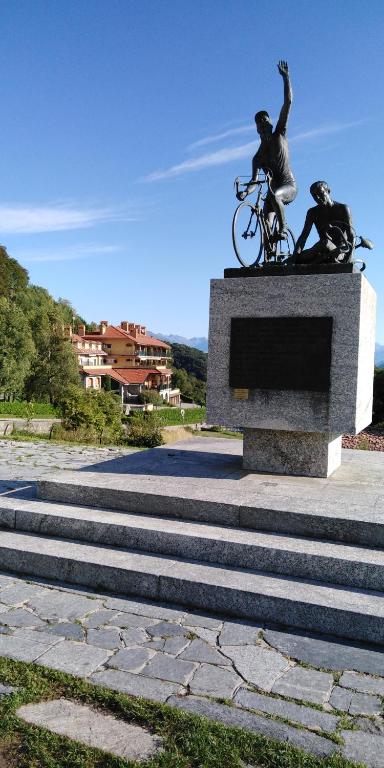Jízda na kole v ubytování IL BALCONE SUL LAGO nebo okolí