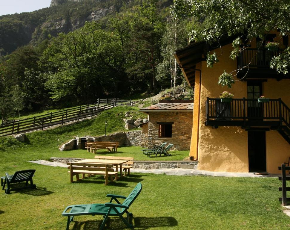 Příroda nedaleko aparthotelu