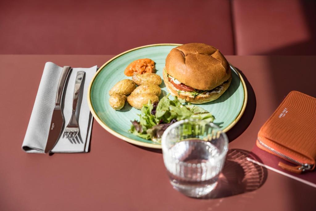 OKKO Hotels Lille Centre - Resim 30