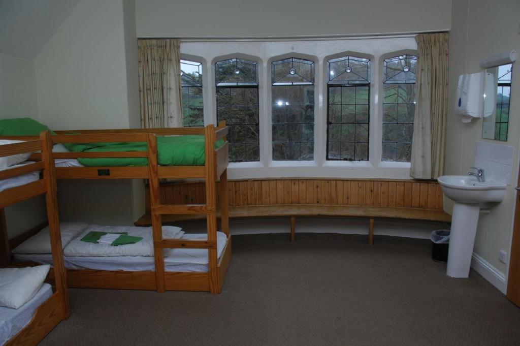 YHA Beer - 4 Bed Private Room Shared Bathroom