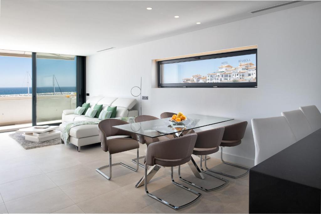 Stunning Puerto Banús Duplex with Marina Views, Marbella ...