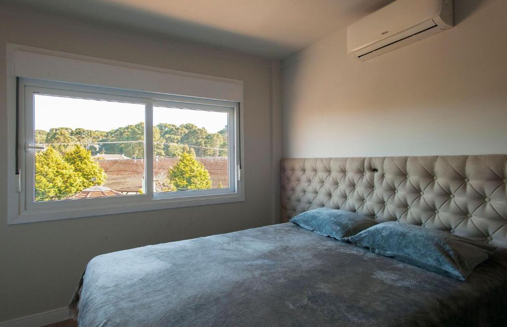  AMPLO APARTAMENTO JUNTO À RUA COBERTA DE CANELA - Campos de Canella