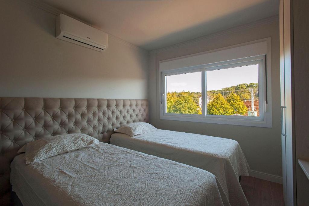  AMPLO APARTAMENTO JUNTO À RUA COBERTA DE CANELA - Campos de Canella