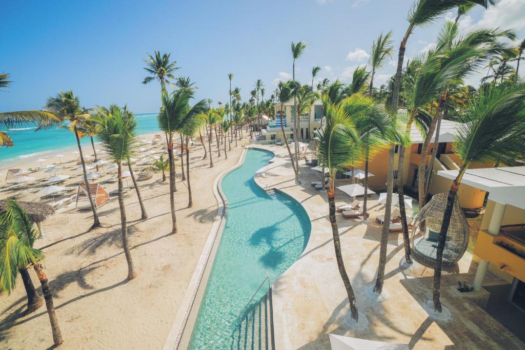 Bazén v ubytování Iberostar Selection Coral Bávaro - All Inclusive nebo v jeho okolí