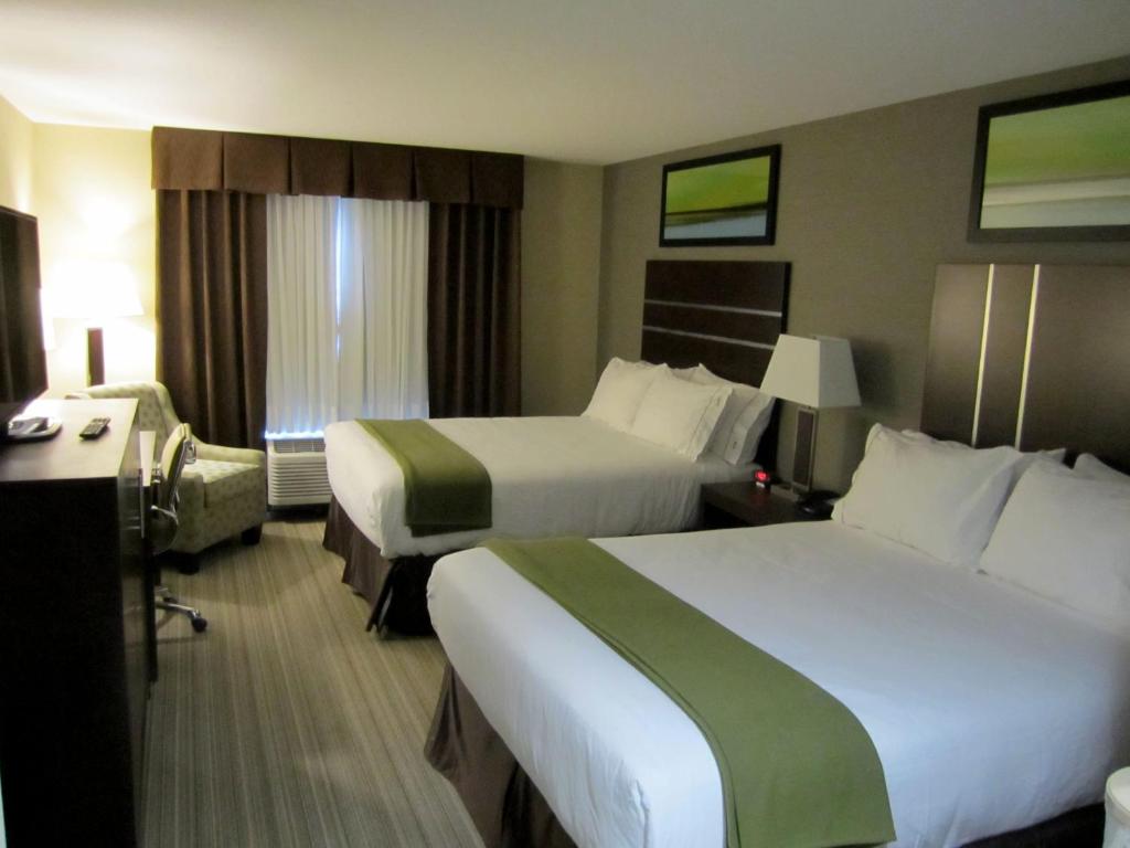 Holiday Inn Express Golden-Kicking Horse by IHG - Chambre Queen Avec Deux Lits Queen - Accessible Aux Malentendants / Non-fumeur