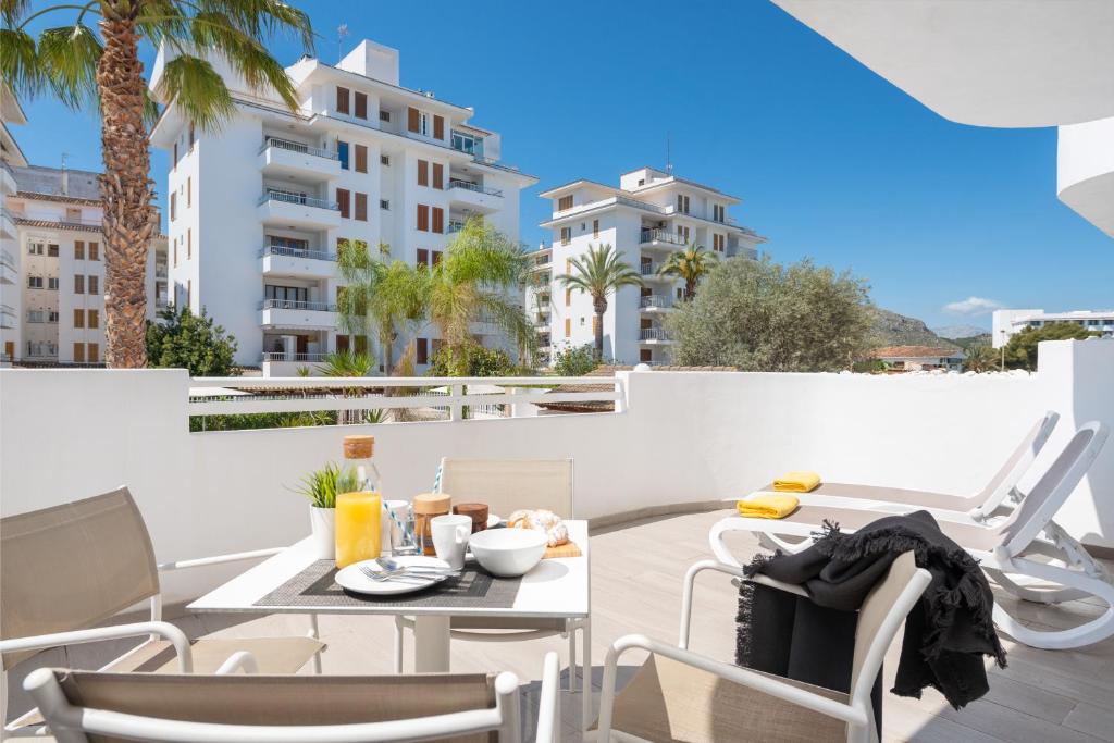 Olive Beach Apartamentos, Port dAlcudia – Updated 2023 Prices