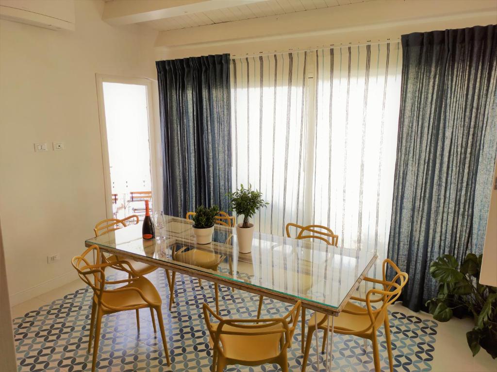 Posedenie v ubytovaní Suite Bagnara- Ortigia Holidays