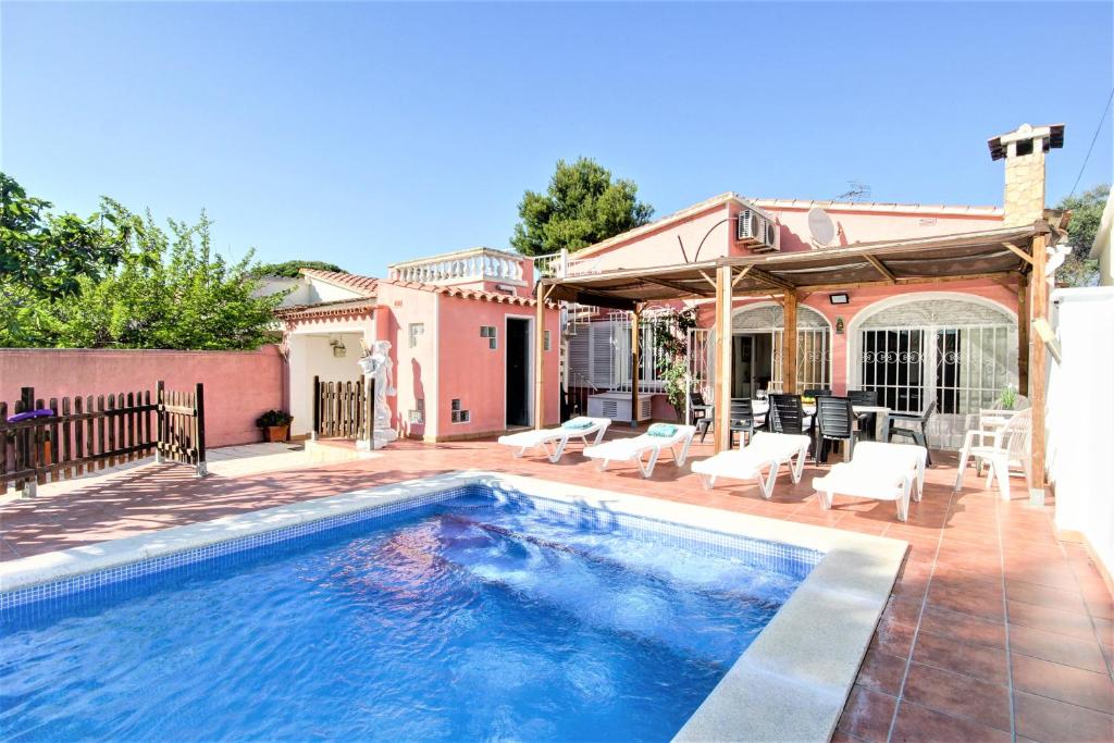 Villa Requesens 139 Empuriabrava - Immo Barneda