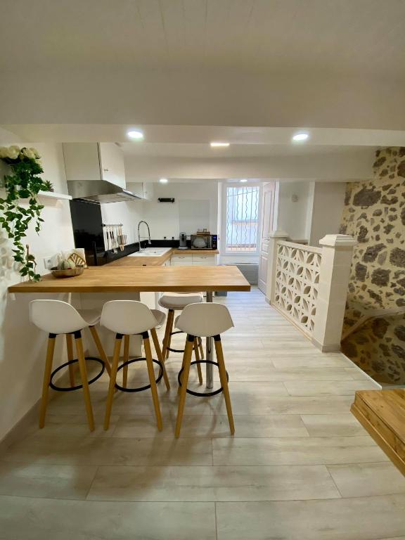 Cuisine ou kitchenette dans l'établissement Le Cosy City - Agde Centre