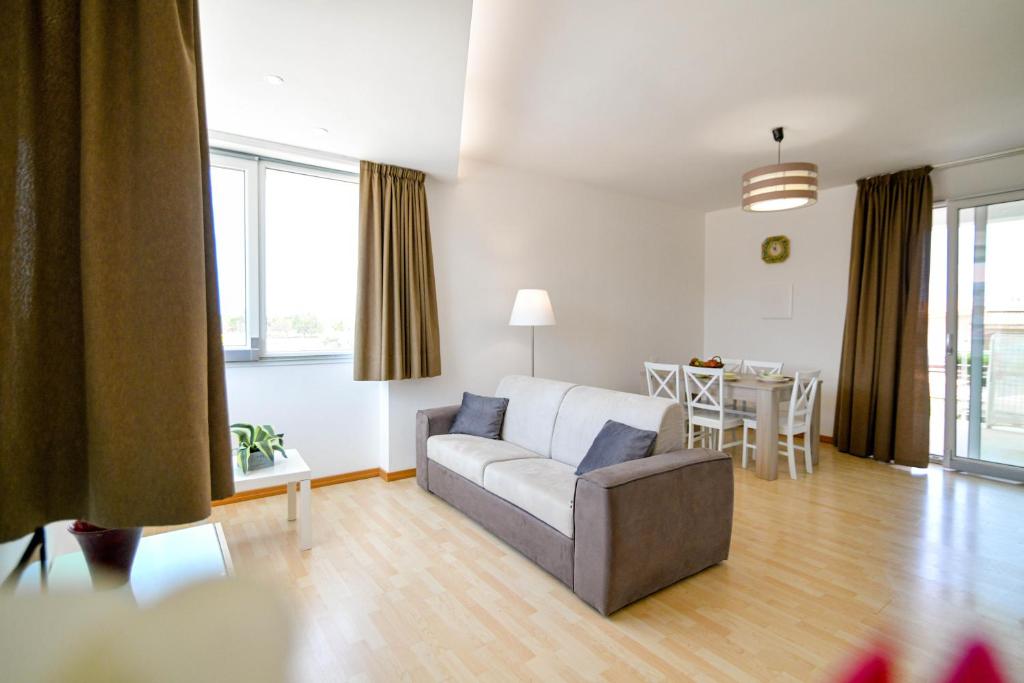 A seating area at Villa Laura Charme Apartments