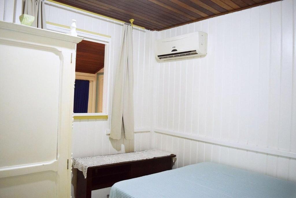  Casa Amarela Próxima à Praia