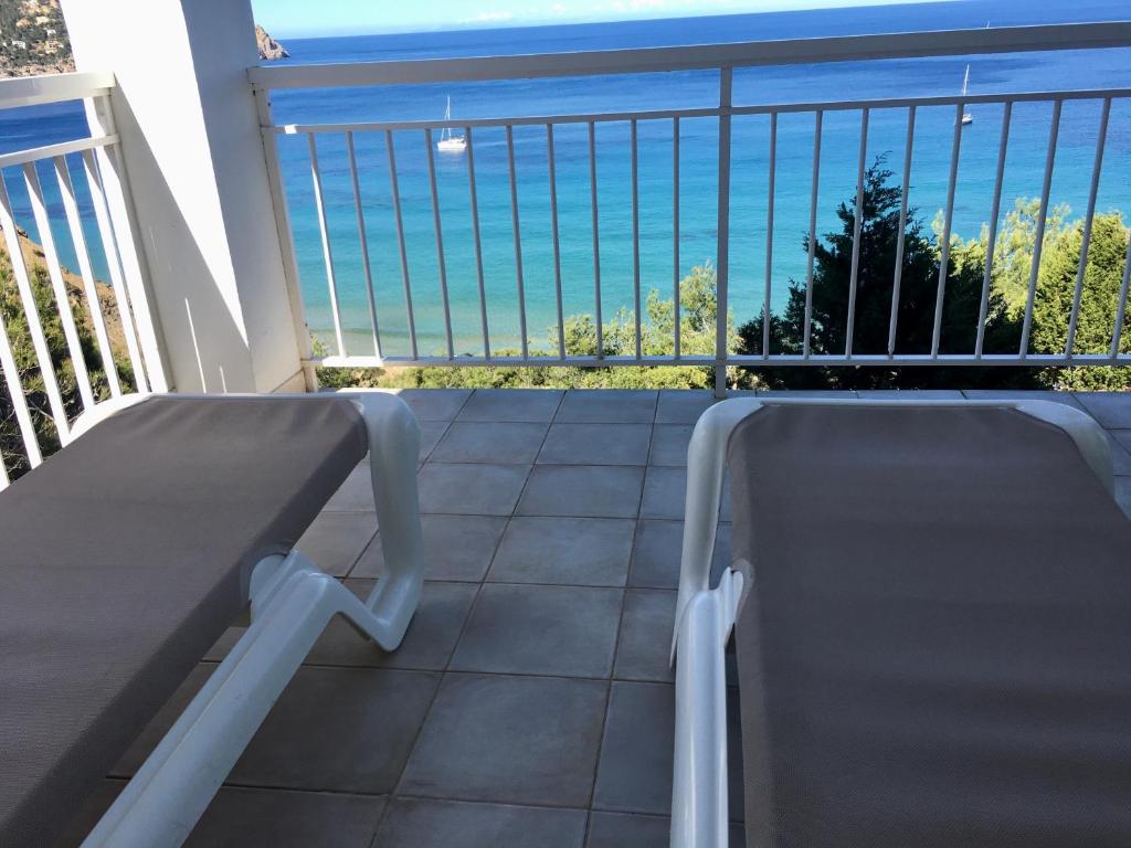 Apartamentos Aguas Blancas, Santa Eulària des Riu – Precios ...