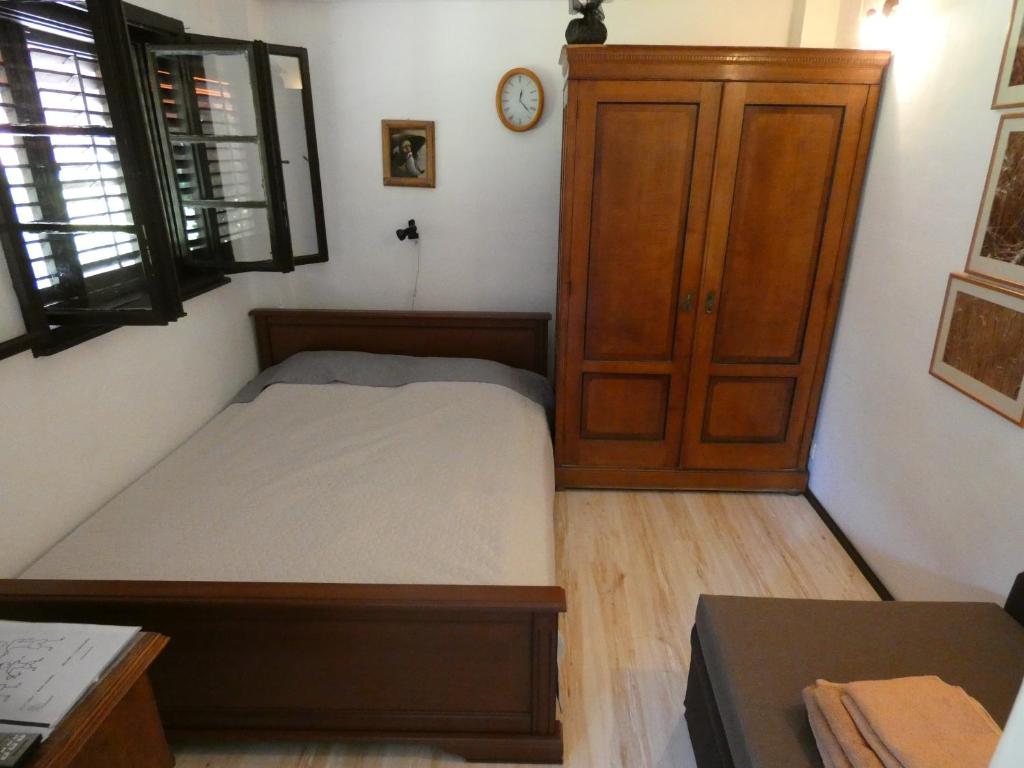 Posteľ alebo postele v izbe v ubytovaní The Boys Apartman