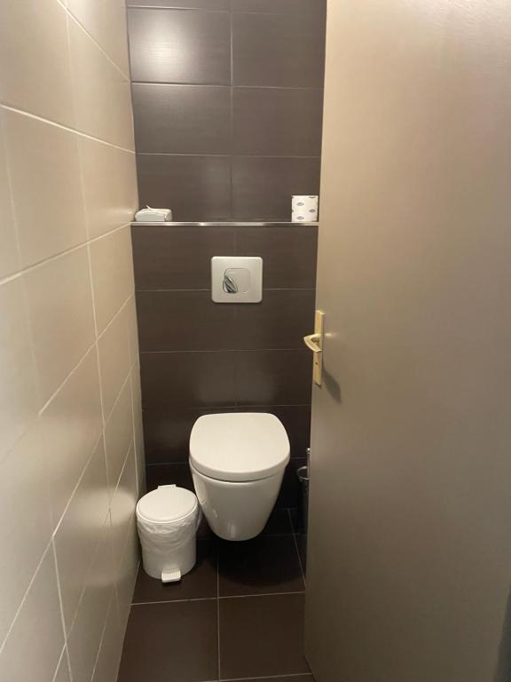 Logis Hotel Le Lonca - Habitación Doble Clásica Con Terraza