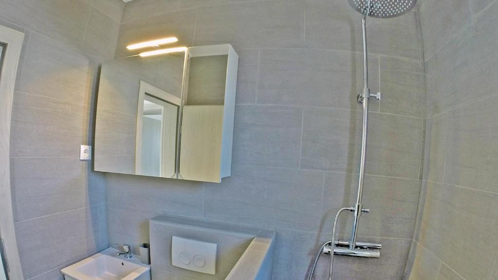 Fotografia z galérie ubytovania Pakostane - JUSTINA - appartement 80 m2 et piscine v Pakoštane