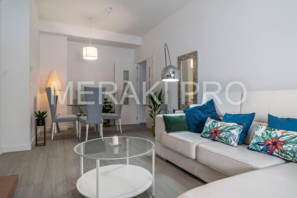 Posezení v ubytování Playa Granada, Piso En Urbanizacion Nueva 6 Pax Beach, Golf, Ski,sun