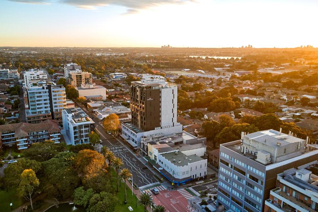 Crowne Plaza Sydney Burwood by IHG - Resim 41