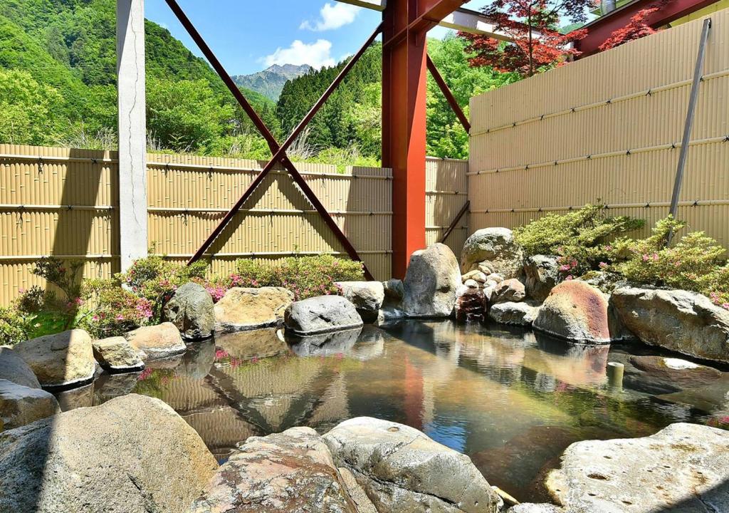 Fotografie z fotogalerie ubytování 筋肉と自然と遊ぶ宿 田島館 v destinaci Takajama