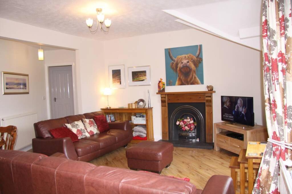 Μια τηλεόραση ή/και κέντρο ψυχαγωγίας στο Swirl How, winter deal offered on 3 nights or more Nov-Mar