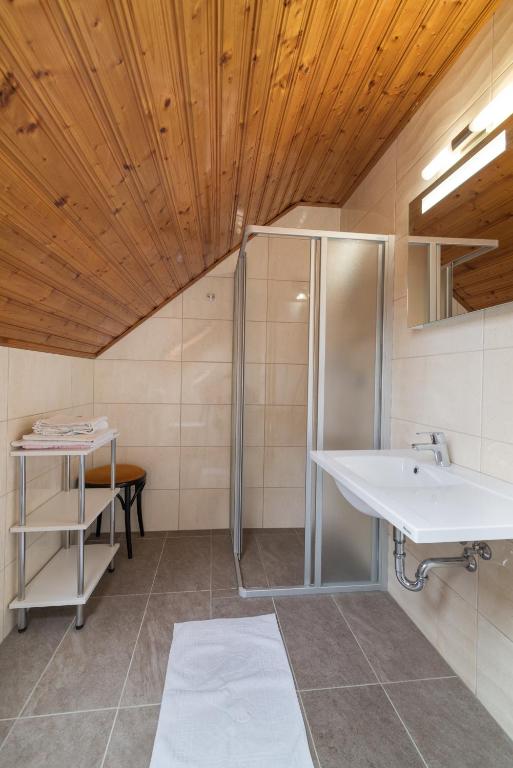 Koupelna v ubytování Nemes Apartmanház