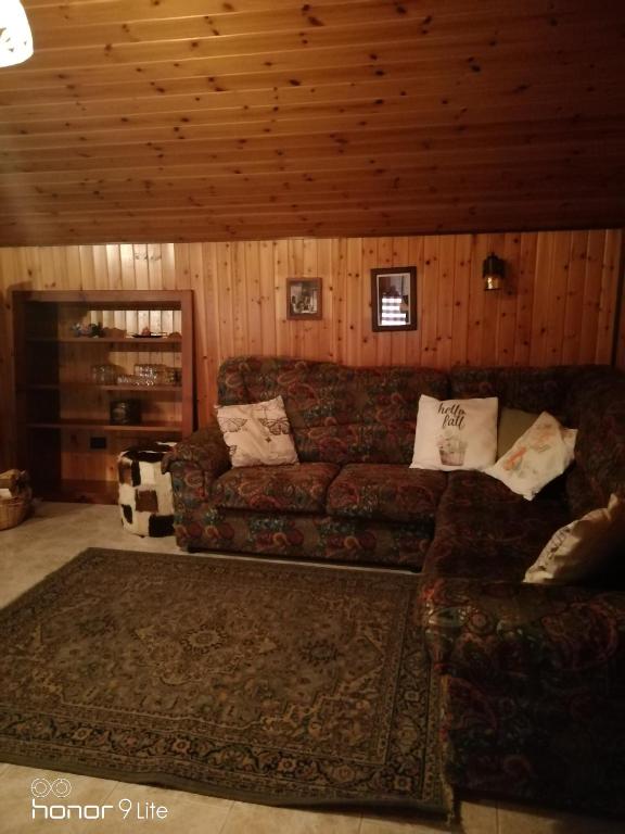 A seating area at Ranch Dei Salassi del Suc