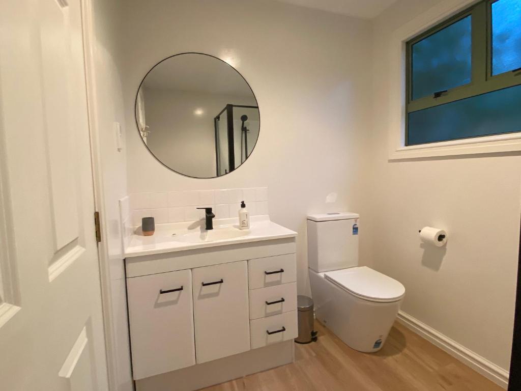 Cosy, Central Greytown Sleepout - Resim 8