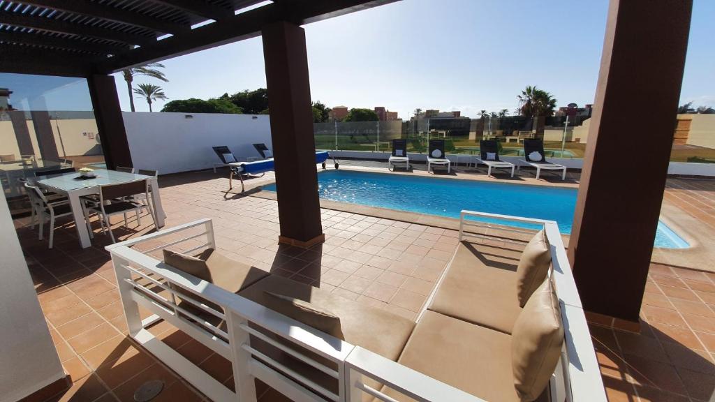 Villa BELLA on Golf in La Estancia, Caleta Fuste-Fuerteventura, Caleta de  Fuste – Precios actualizados 2023