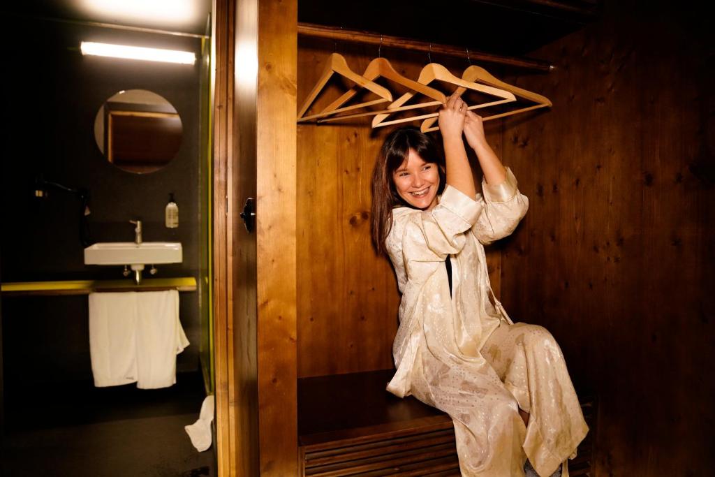 Zero Box Lodge Coimbra - Resim 25