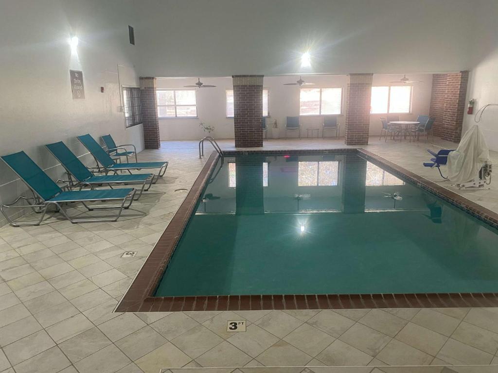 SureStay Plus by Best Western Edmond photo