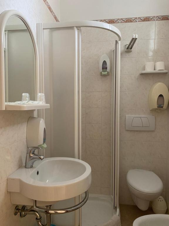 Koupelna v ubytování Hotel Modenese