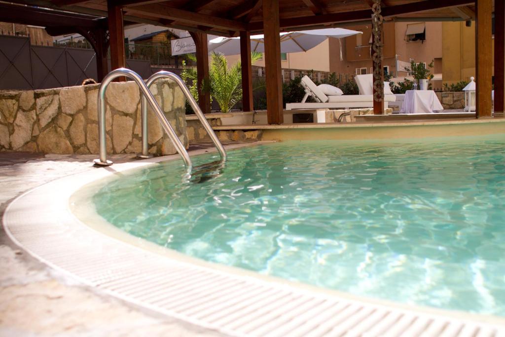 The Strand Hotel - Resim 30