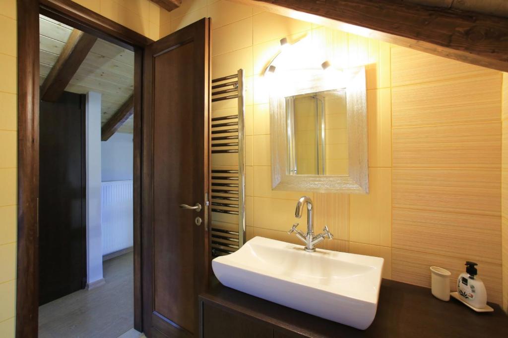 Zdjęcie z galerii obiektu Villa Katerina with private pool w mieście Gálipe