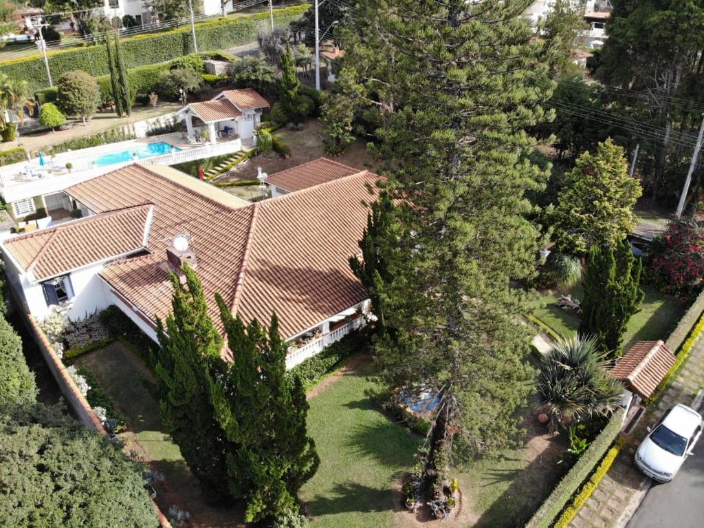 Casa com 2 Quartos em Serra Negra - Two-Bedroom House