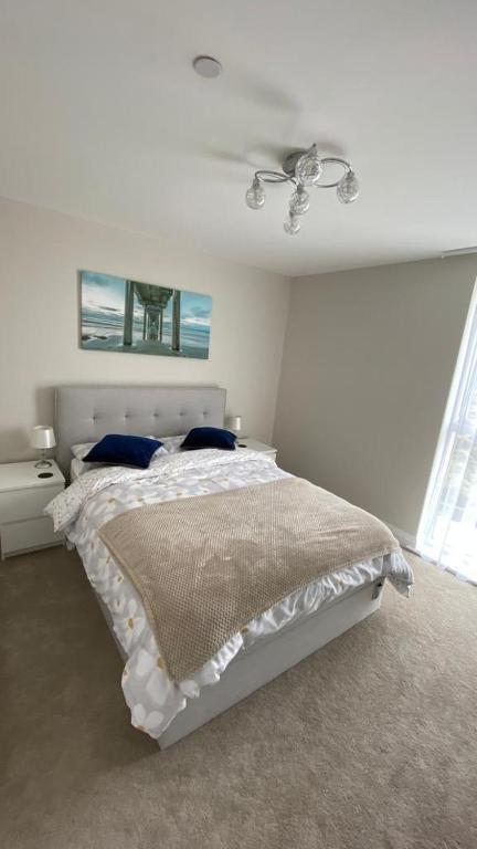 Double room in a new modern&quiet, spacious flat