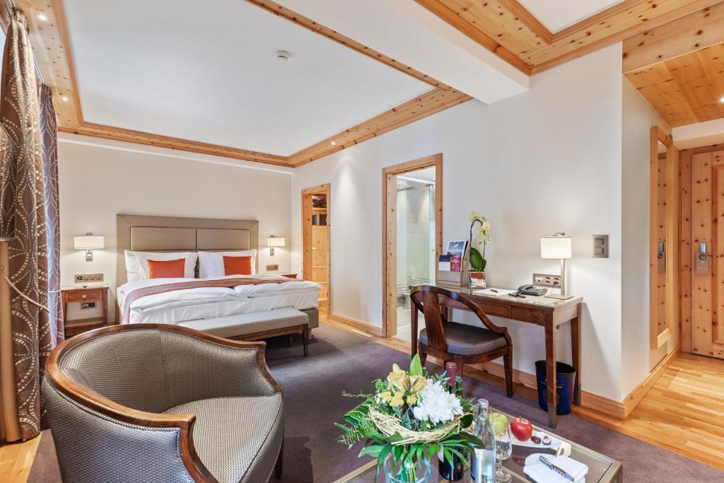 Double Room Deluxe with Matterhorn View