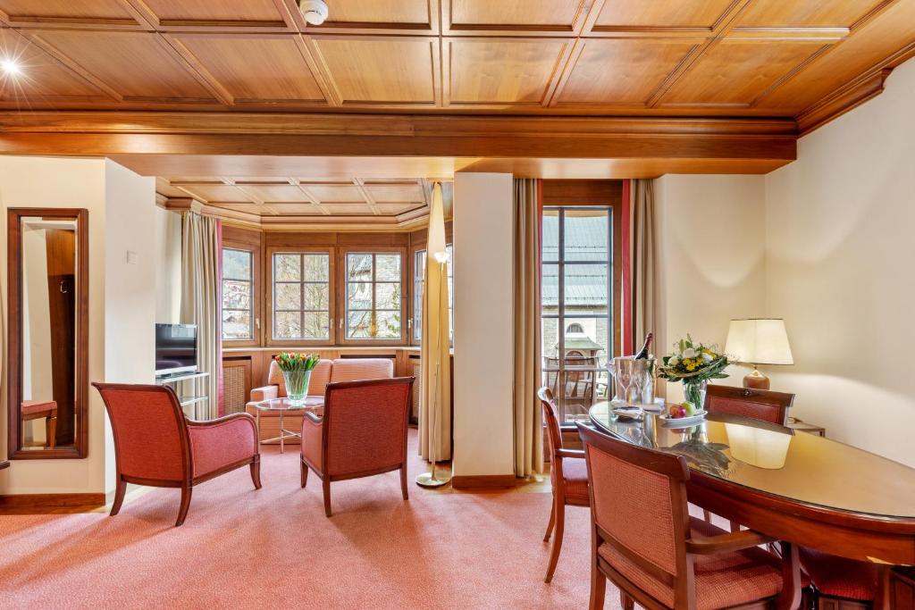 Corner Suite Matterhorn View