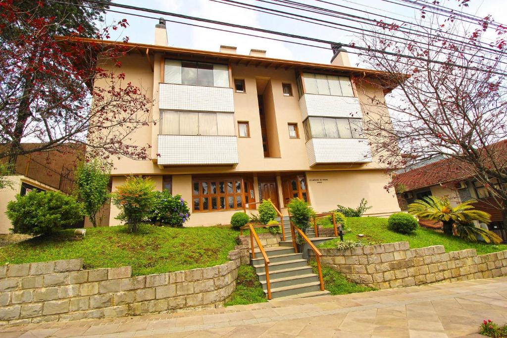 Central Sao Pedro - 8 Pessoas - Gramado  Central Sao Pedro - 8 Pessoas - Gramado