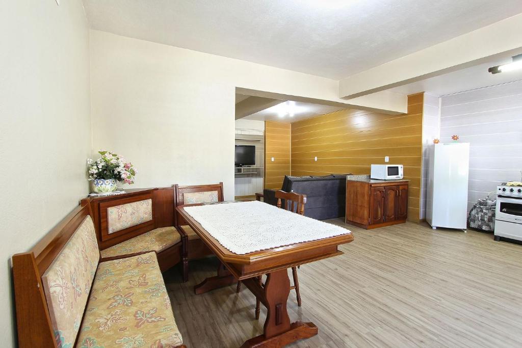 Dália 1 Prático e confortável ao lado do Centro de Gramado  Dália 1 Prático e confortável ao lado do Centro de Gramado