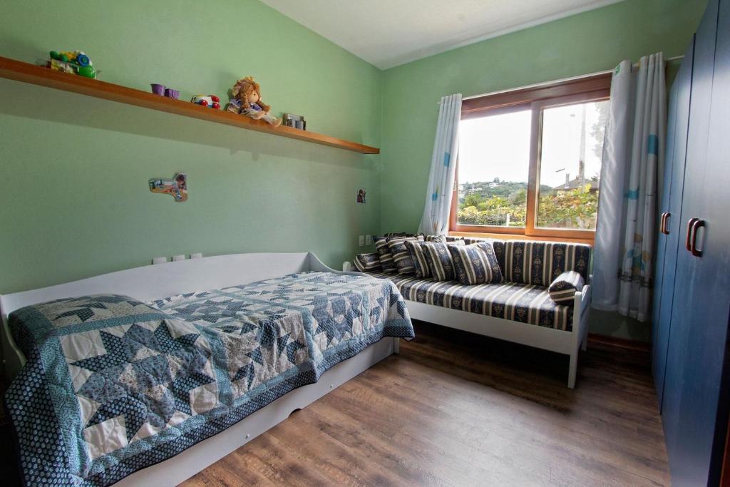 Familiar da Colina - 13 Pessoas - Gramado  Familiar da Colina - 13 Pessoas - Gramado