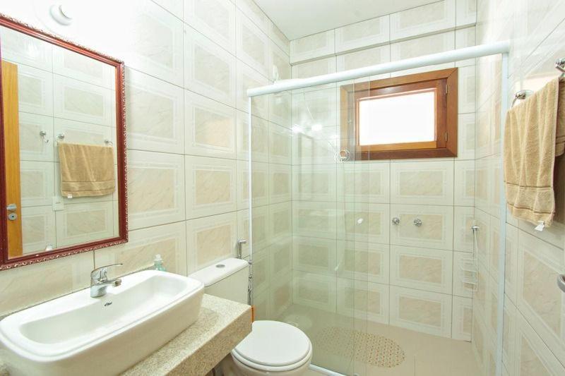 Familiar da Colina - 13 Pessoas - Gramado  Familiar da Colina - 13 Pessoas - Gramado