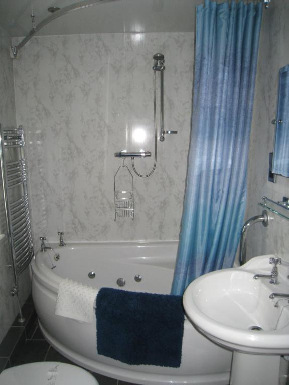 Rosebud Cottage Guest House 7
