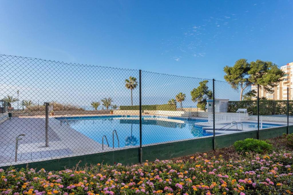 Bazén v ubytování Apartamento Torrox Playa Solset nebo v jeho okolí